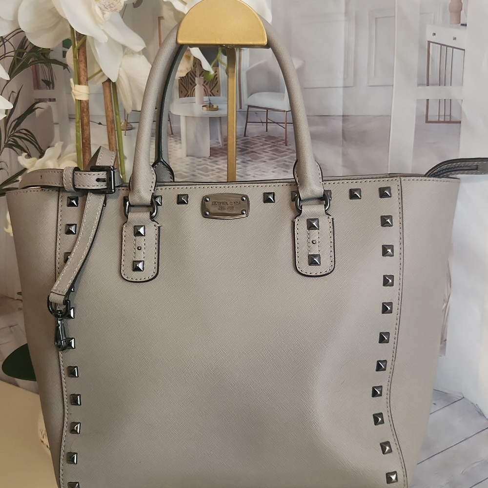 Michael Kors Gray 3 Way Crossbody Tote with Branded Lining. Great Condition!